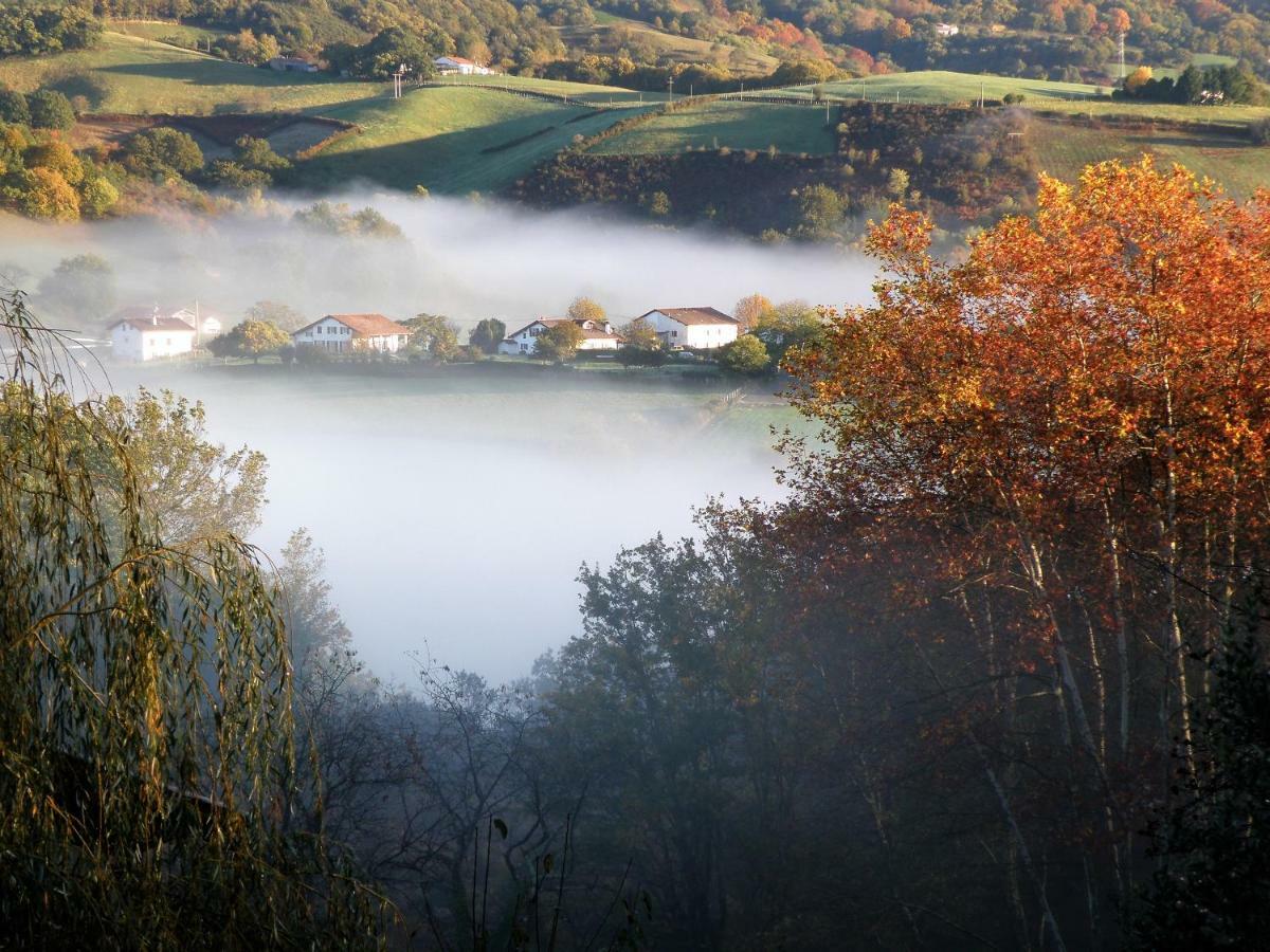 Baskoparadis I Eco-Gites I Calme I Vue I Anes I Jardin I Montagne I Nature Louhossoa 외부 사진